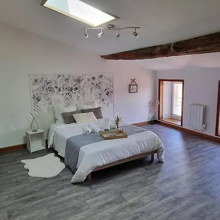 Le Duplex Du Centre - Ideal Pour Un Sejour Detente ! Saint-Savinien Exterior photo